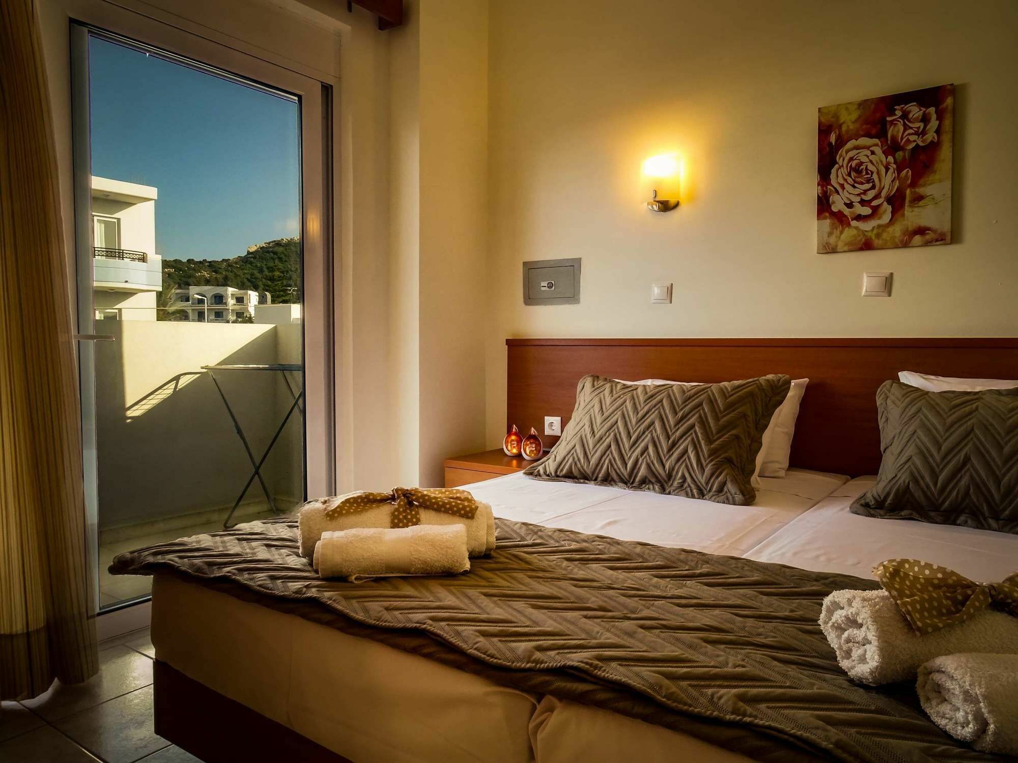 Tsambikos Apts Faliraki Dış mekan fotoğraf